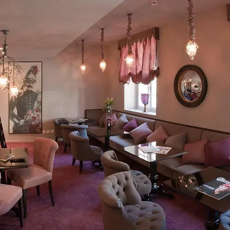 Hotel Les Remparts De La Cite - Carcassonne ホテル