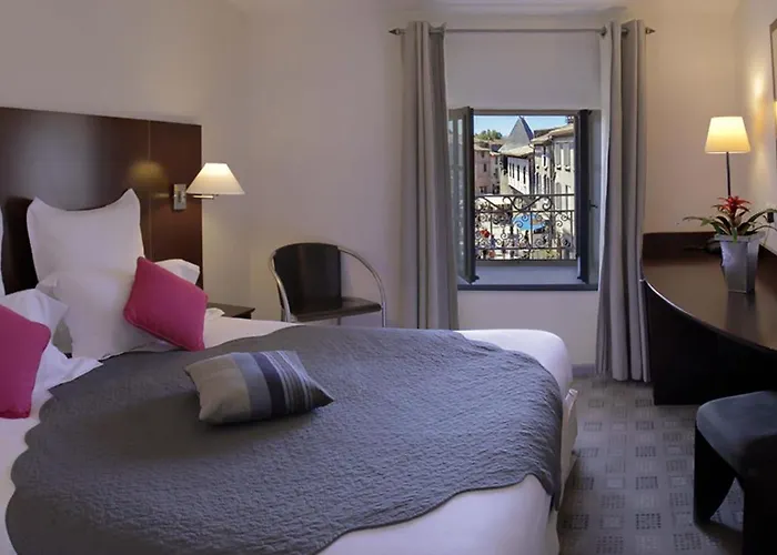 ホテル Hotel Les Remparts De La Cite - Carcassonne カルカソンヌ